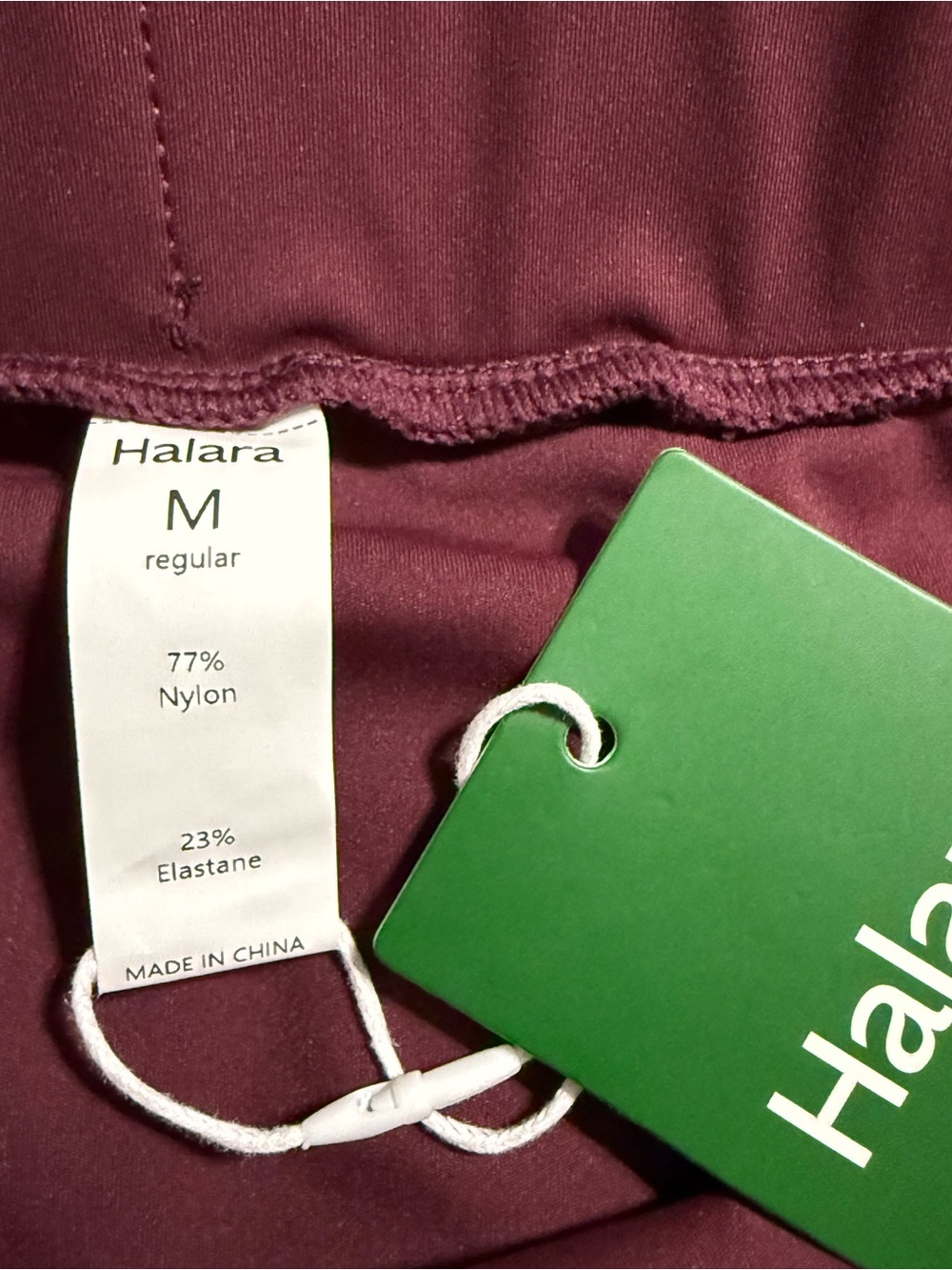 Halara medium High Waisted Pleated 2-in-1 Pocket Adjustable Buckle absorbing new - Picture 8 of 15